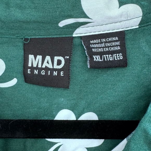 MAD ENGINE GREEN W WHITE SHAMROCKS SHORT SLEEVE BUTTON DOWN ST PATRICKS SHIRT - Picture 7 of 9